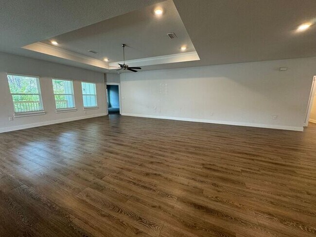 Building Photo - Gulf Breeze - Sailfish Pointe - 4 bedroom, 3 bathroom w/ 3 car garage