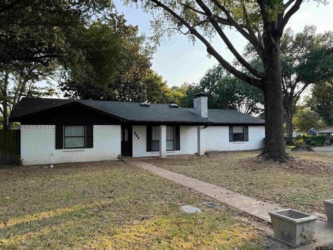Building Photo - 903 Joel Dr
