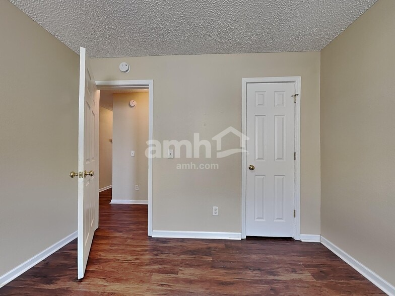 Building Photo - 64 Cordage Cir