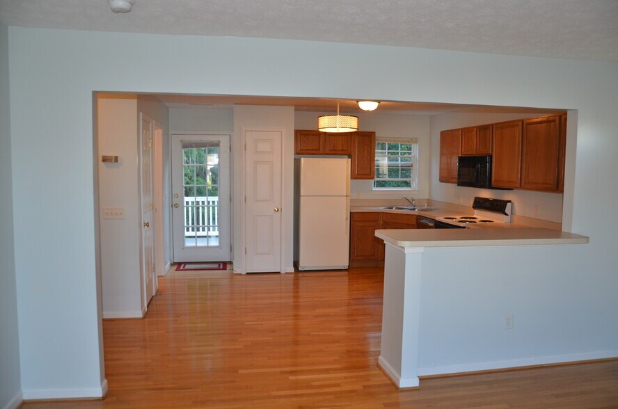 Building Photo - 311 Emerson Ln