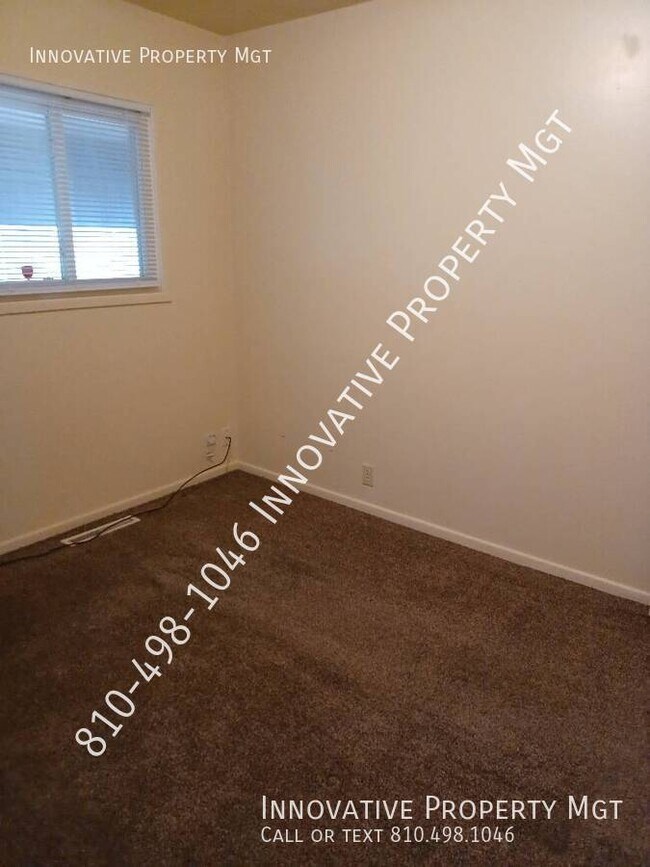 Building Photo - 2829 Plainfield Ave
