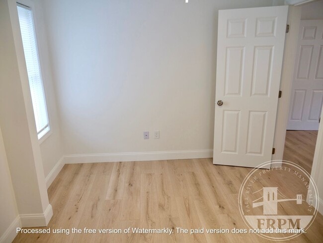 Building Photo - 99 Orange St