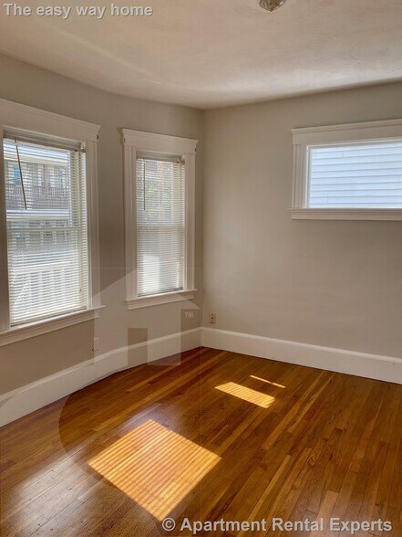 Building Photo - 12 Silvey Pl