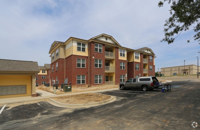 Building Photo - CedarBrook
