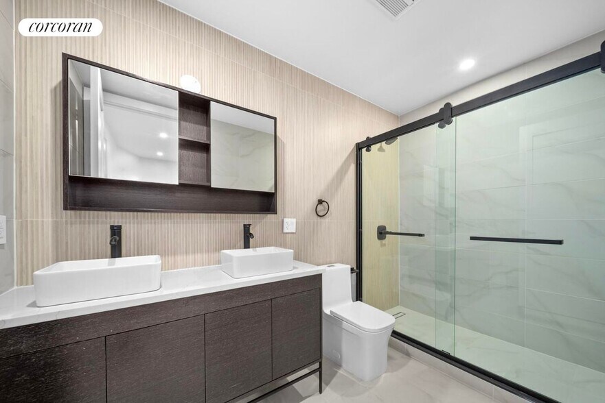 Building Photo - 166 S 2nd St