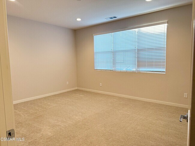 Building Photo - 215 Red Brick Dr