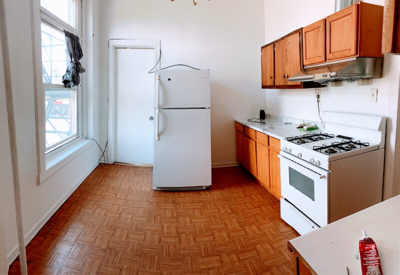 Building Photo - 802 W 31st St