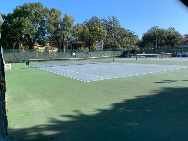 Building Photo - 3bed/2bath off 42nd st by USF! Only $1580/...