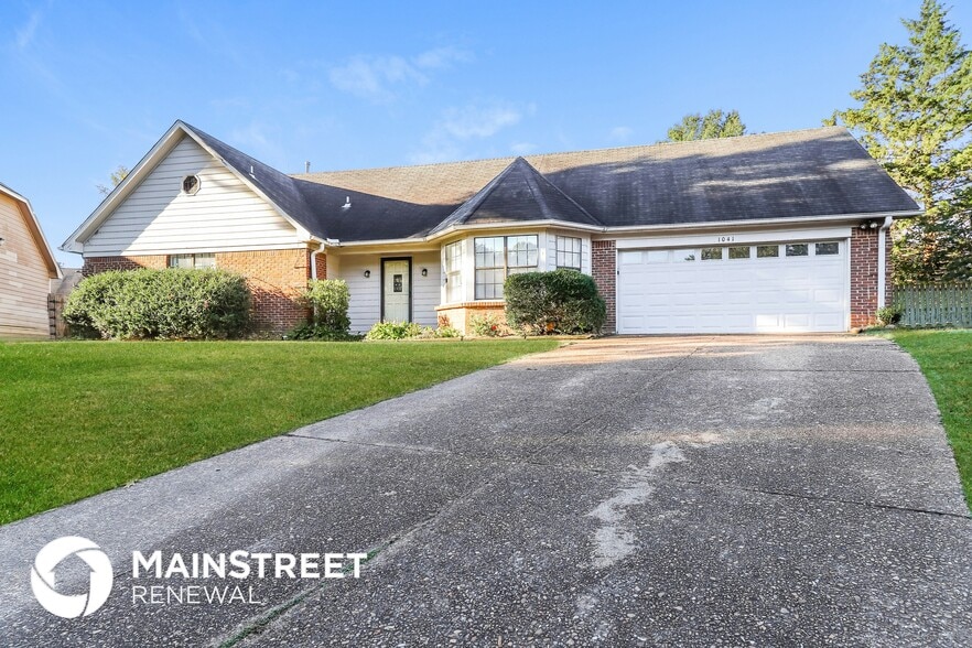 Building Photo - 1041 Trappers Cove