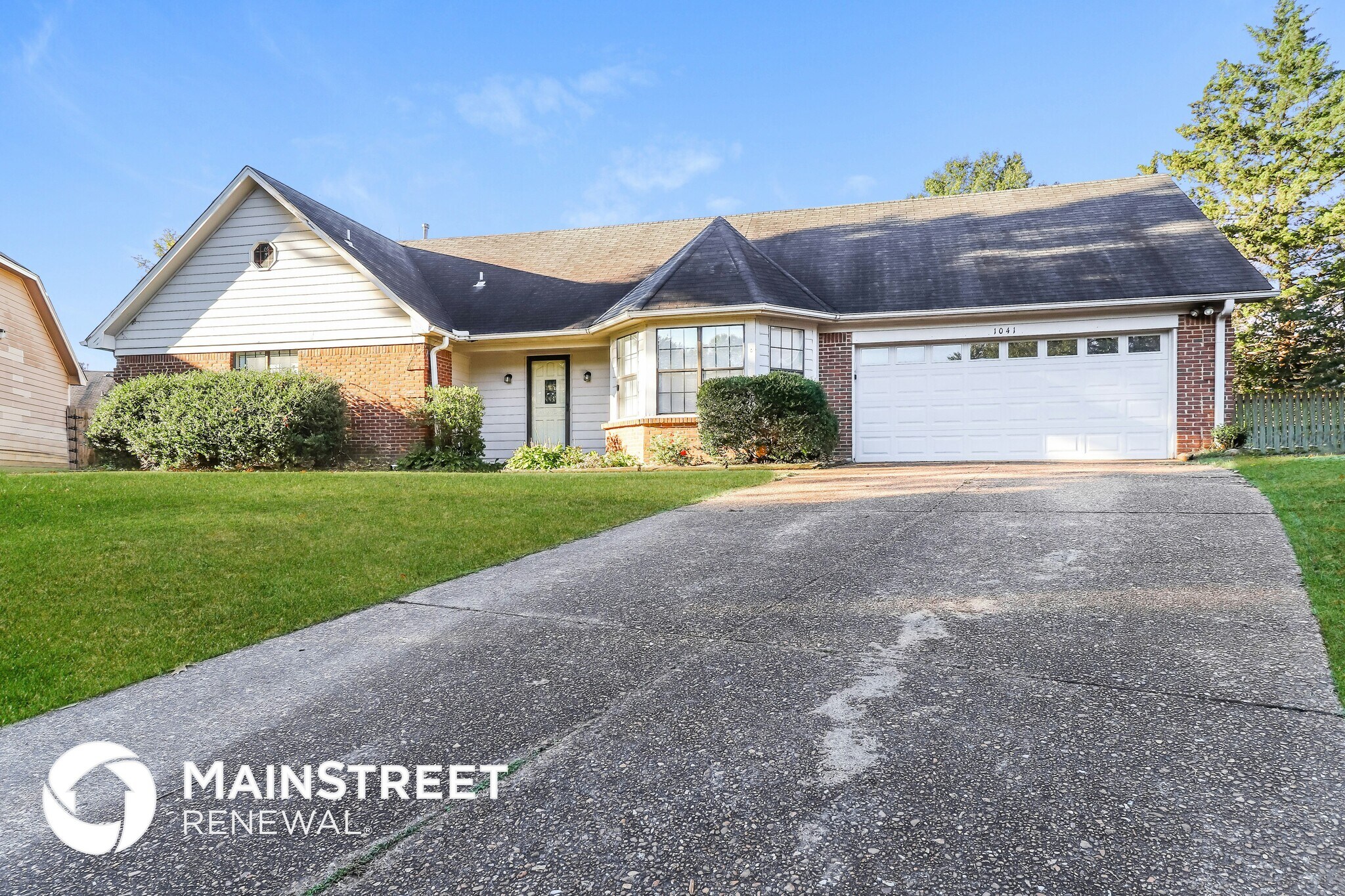 Building Photo - 1041 Trappers Cove