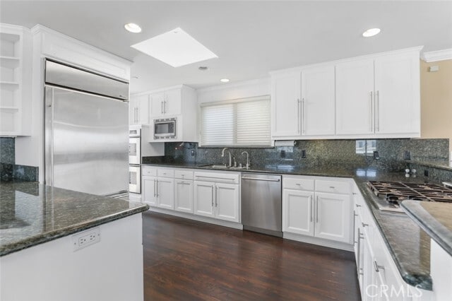 Building Photo - 209 Crest Dr