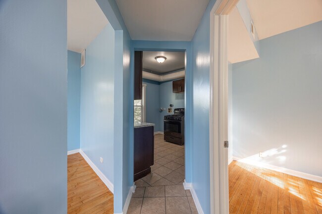 Building Photo - 4058 W Congress Pkwy