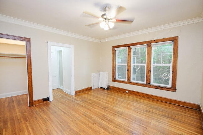 Building Photo - Girard Apartments