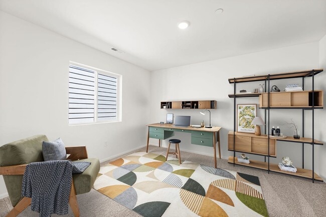 Building Photo - 620 Alocasia Street NE