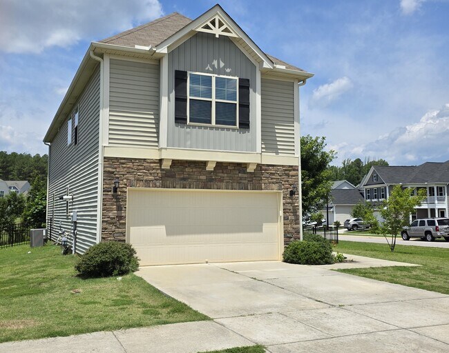 Building Photo - 70 Cranes Nest Dr