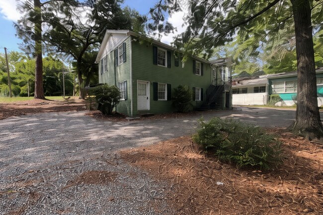 Building Photo - 290 Clisby Pl