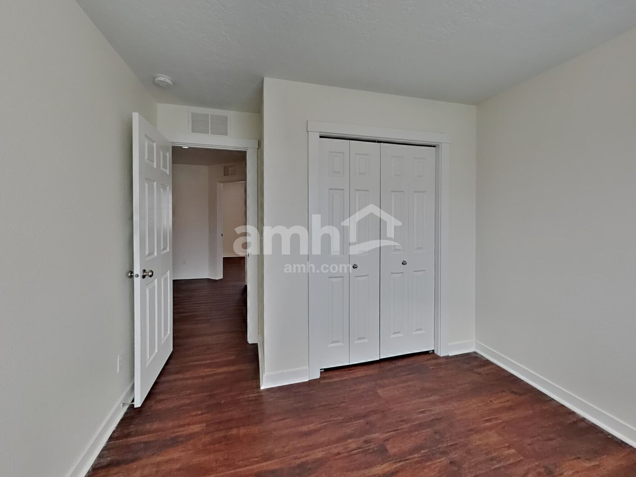 Building Photo - 10647 Avalon St