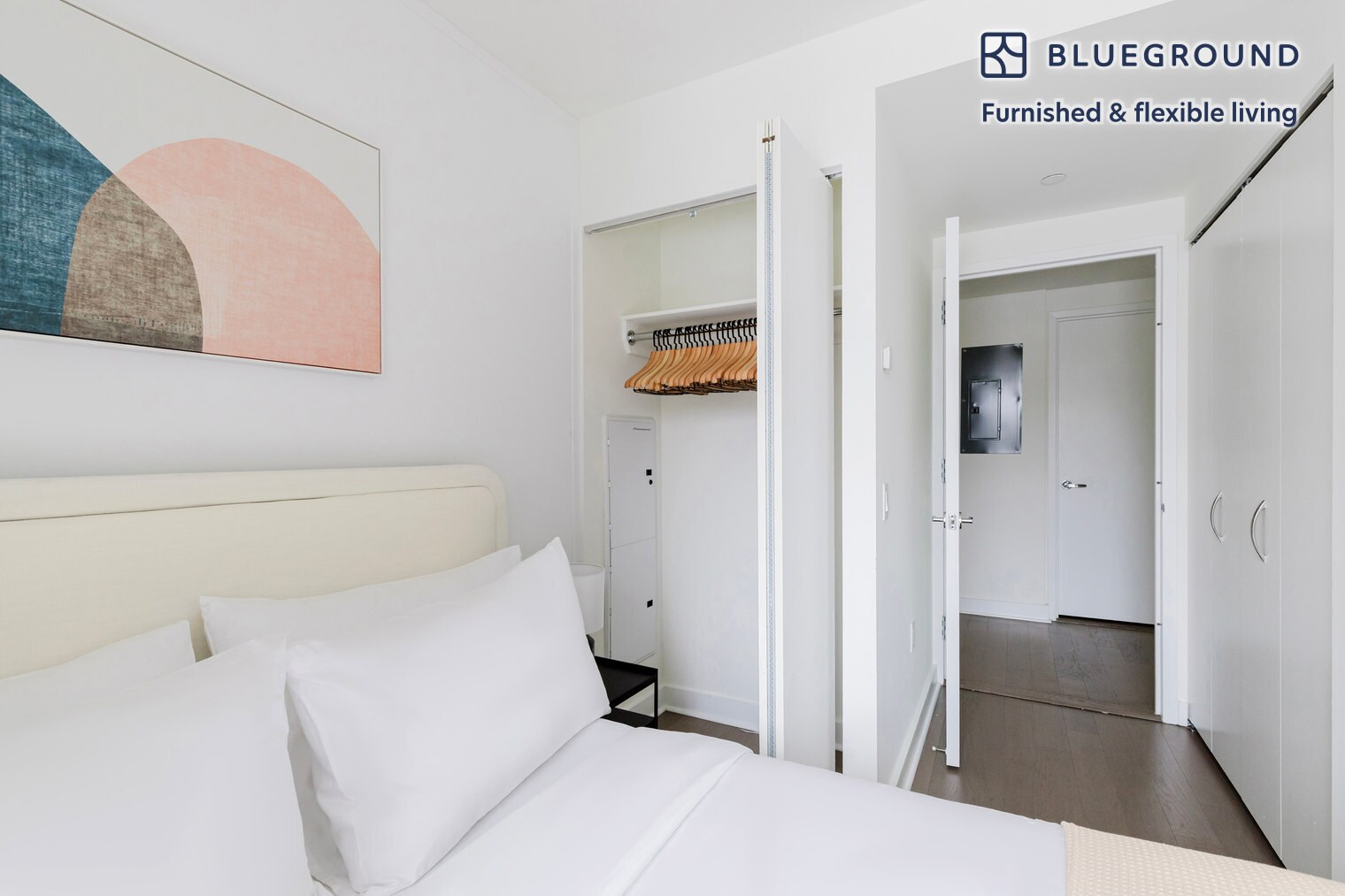 Building Photo - 450 W 42nd St