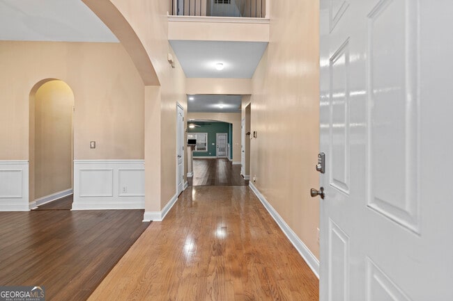 Building Photo - 1209 Heartwood Ave