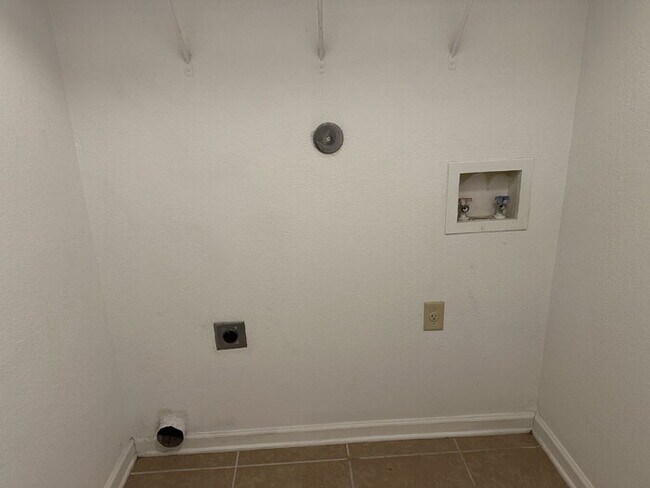 Building Photo - 321 Switchgrass Cove