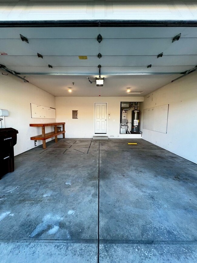 Building Photo - 8800 Midvale Rd