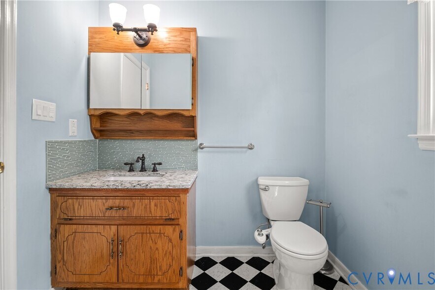 Building Photo - 7156 Birchwood Cir