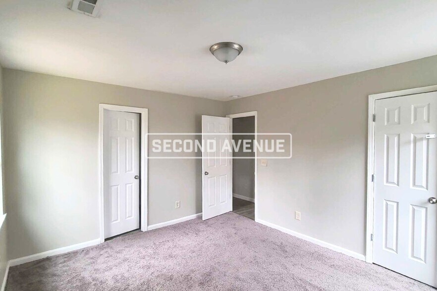 Building Photo - 5403 Wesley Dr