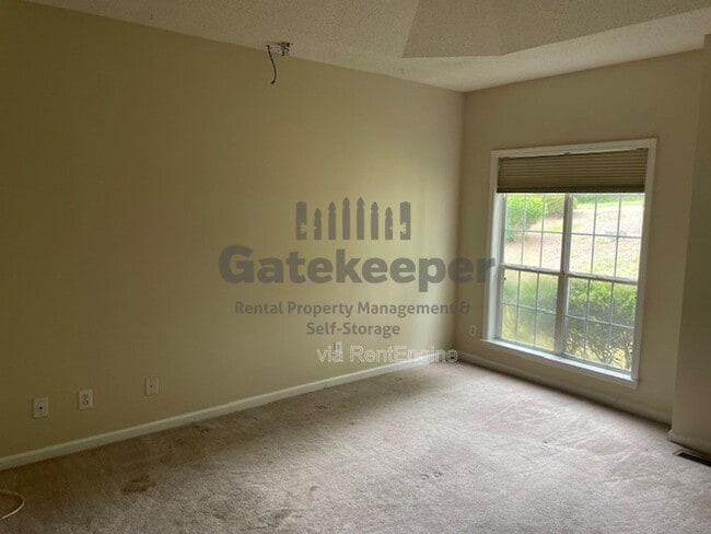 Building Photo - 94 Barrington Ridge Ct