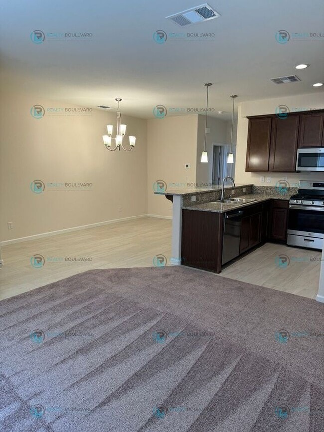 Building Photo - Modern Comfort and Convenience: Stylish 2-...