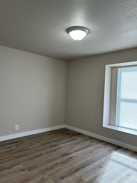 Building Photo - 6135 Robin Rd