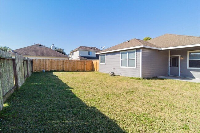 Building Photo - 17115 Sperry Landing Dr