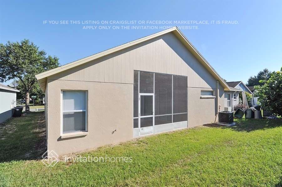 Building Photo - 407 Sand Ridge Dr