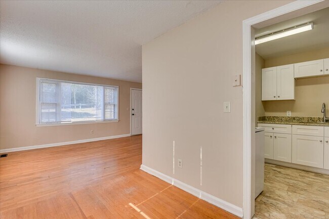 Building Photo - 1510 Heard Ave