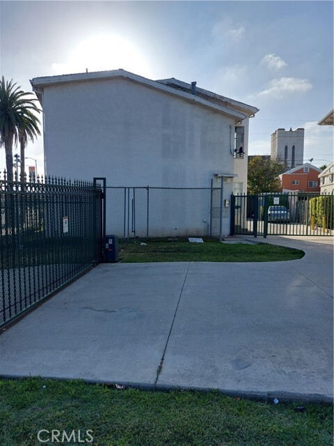 Building Photo - 1891 Buckingham Rd
