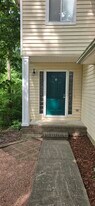 Building Photo - 2025A Stoneycreek Dr
