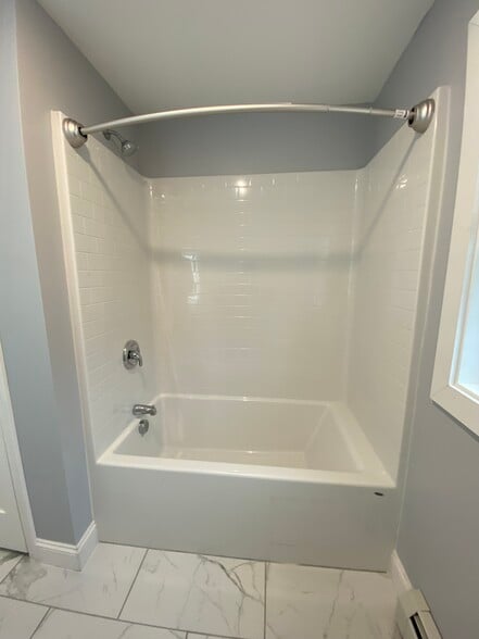 Building Photo - 16 Lumberjack Dr