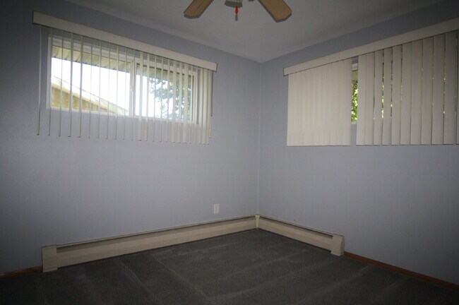 Building Photo - 3 Bedroom Ranch in Appleton