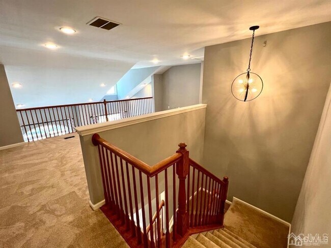 Building Photo - 504 Donato Cir