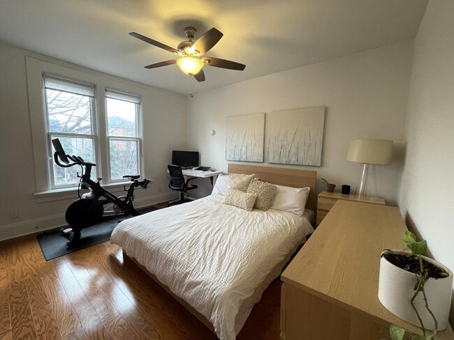 Building Photo - 1279 Hunter Ave