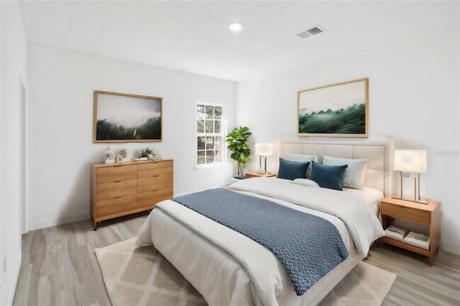 Building Photo - 2850 SW 140th Pl