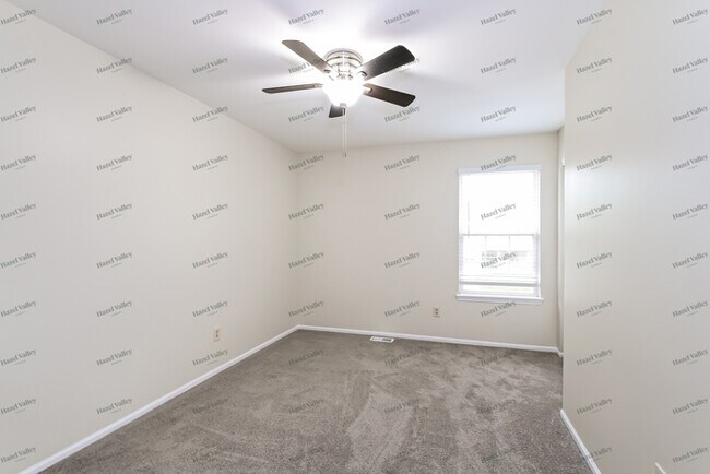 Building Photo - 1829 Charleston Estates Dr