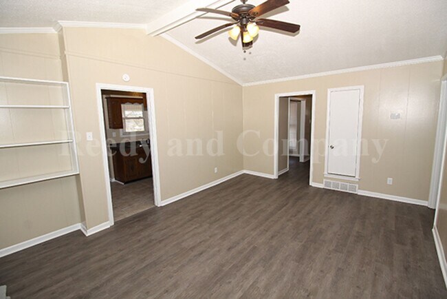 Building Photo - 5901 Tishomingo Dr