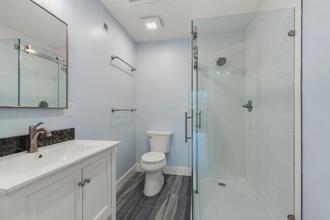 Building Photo - Coming Soon! Waterfront Living in Eastport – Renovated Condo in Severn House