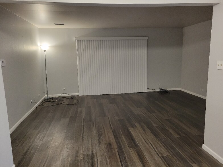 Building Photo - 17701 Park Blvd