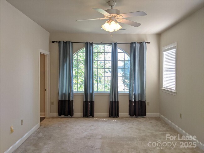 Building Photo - 119 Steinbeck Wy