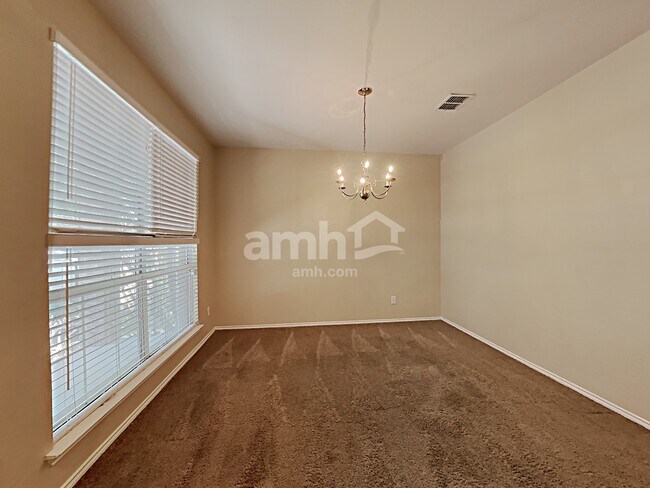 Building Photo - 26814 Sparrow Rdg