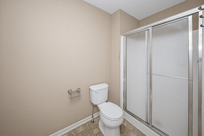 Building Photo - 2608 Brooke Bend