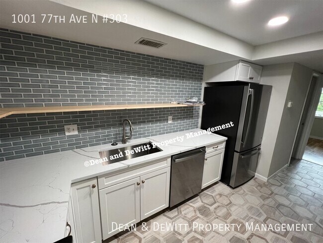 Building Photo - 1001 77th Ave N