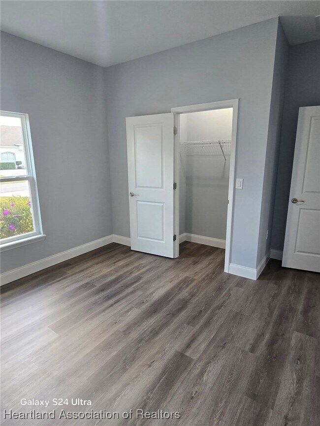 Building Photo - 5623 Angelo Cir