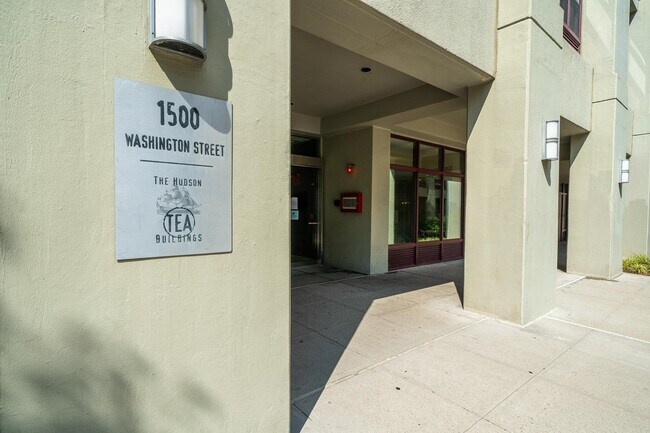 Building Photo - 1500 Washington St